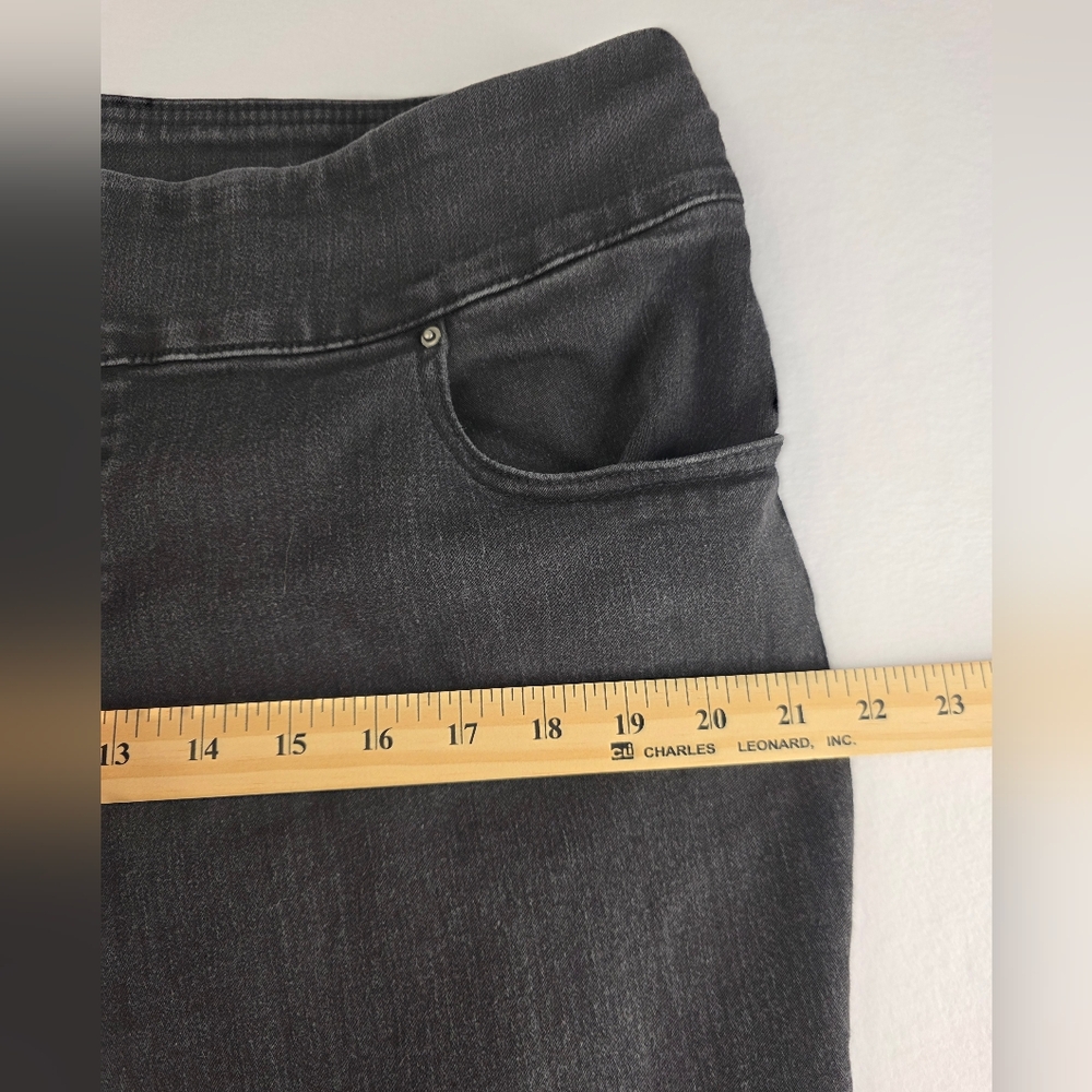 The Pioneer Woman Size 16 XL Black Embroidered Bootcut Pull-On Jeans 3342-CB - Picture 10 of 16